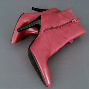 NINE WEST Deep Red Leather Pointed Toe Ankle Boots